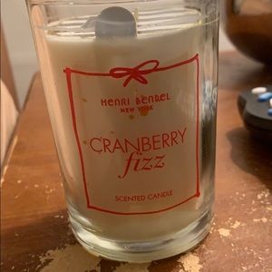 Henri Bendel cranberry fizz candle
